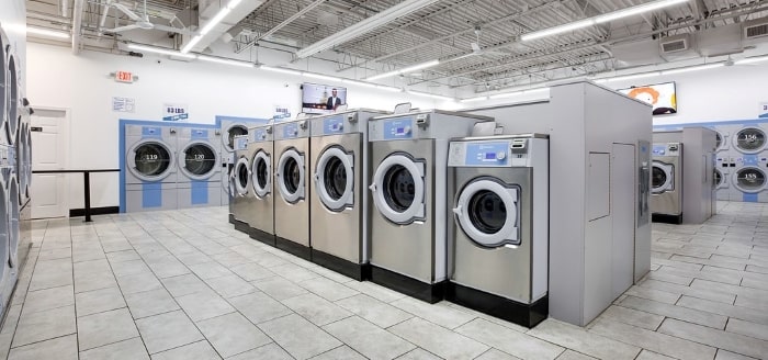 Self Service Laundromat that Takes Credit Cards in Leesburg Card